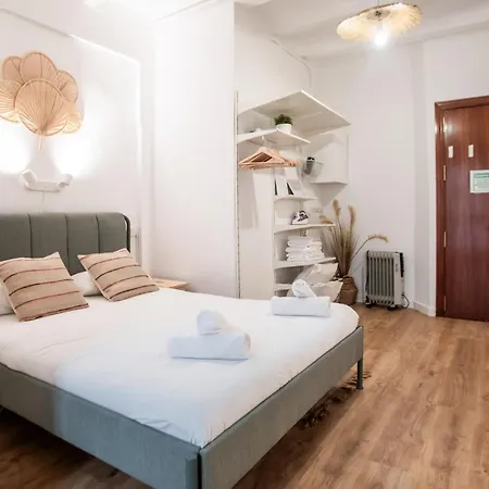 44poc1062 - Newly Decorated In Poble Sec