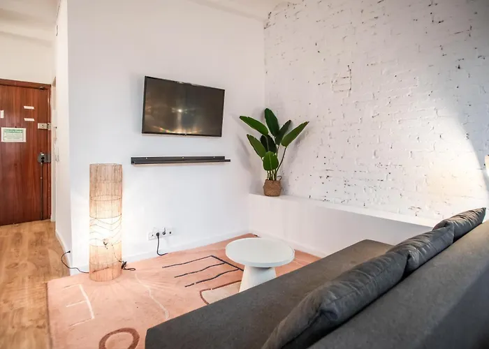 Apartment 44poc1062 - Newly Decorated In Poble Sec Barcelona